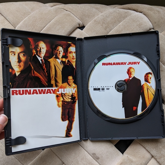 🍿 Runaway Jury DVD, based on John Grisham novel - Picture 3 of 3